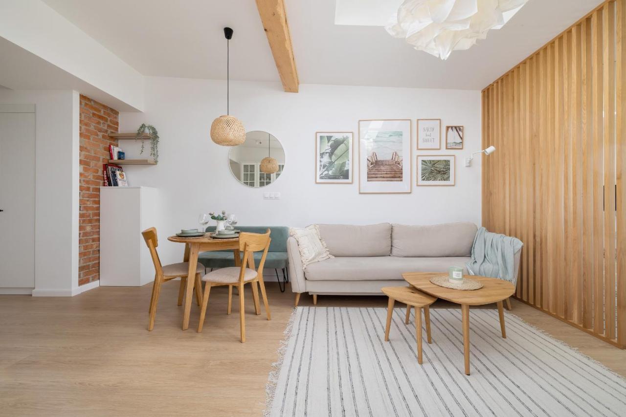 Apartment Unique Air-conditioned Dietla Cracow By Renters Krakow